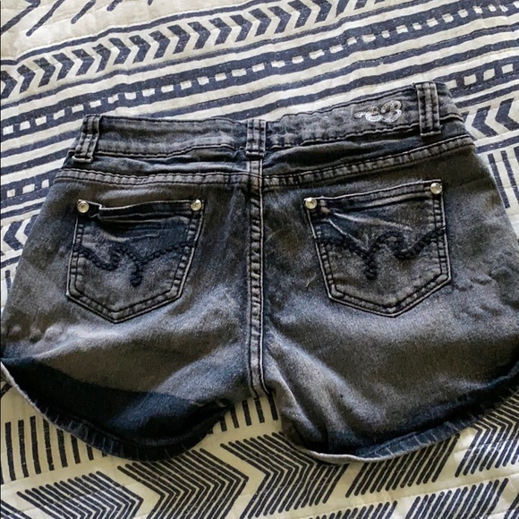 Shorts bundle!!💰 - Picture 7 of 12